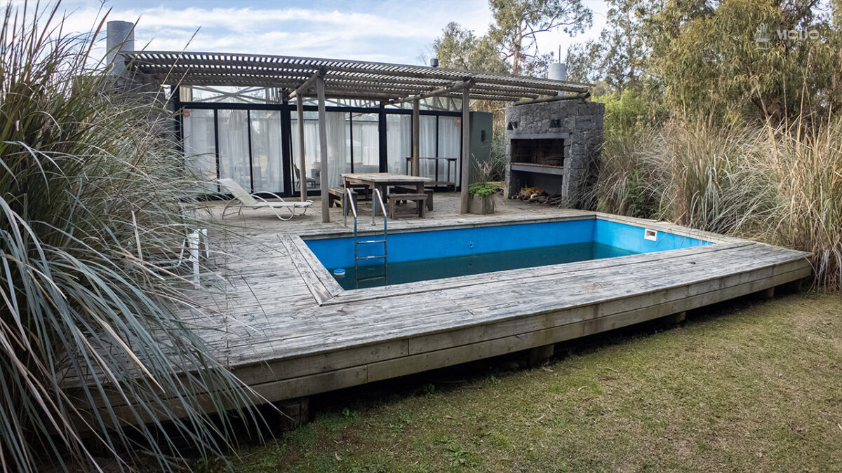 Casa en venta en barrio cerrado sobre la Ruta 10