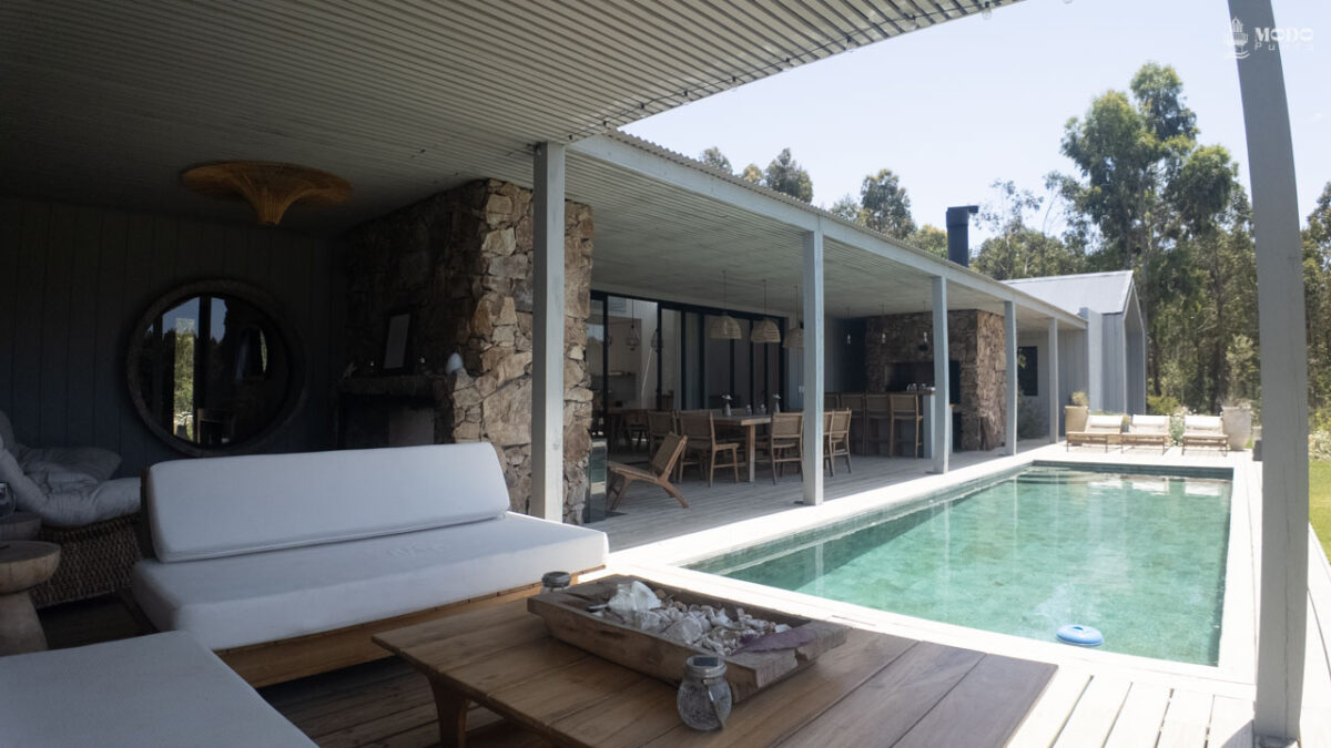 Casa en Puerto Quetzal con muelle propio y 6 dormitorios