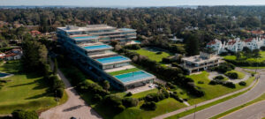 Acqua Punta del Este: Arquitectura de Rafael Viñoly en la Brava