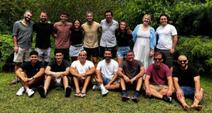 El equipo de Satellites on Fire, un grupo interdisciplinario que combina tecnología, datos y conocimiento en terreno para desarrollar soluciones de detección temprana de incendios a escala global.