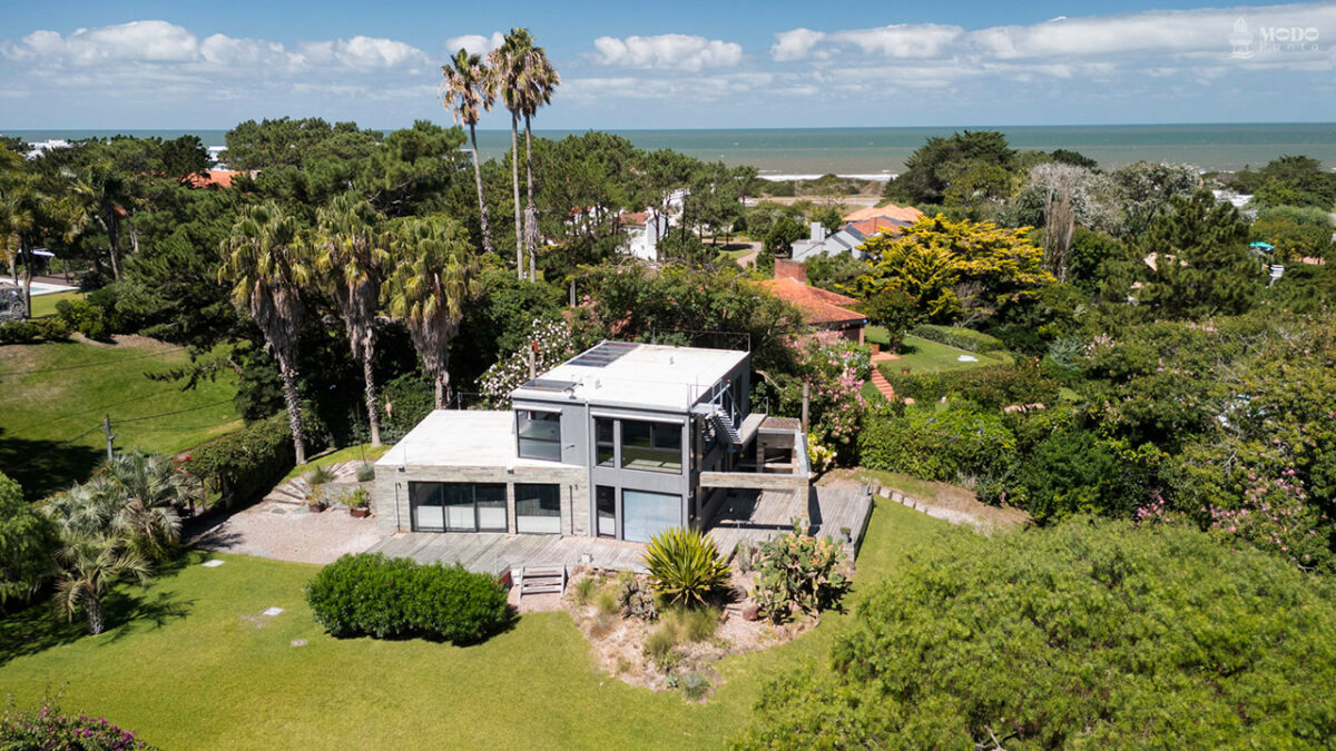 Casa en venta en Playa Brava, Parada 26 a 2 cuadras del mar