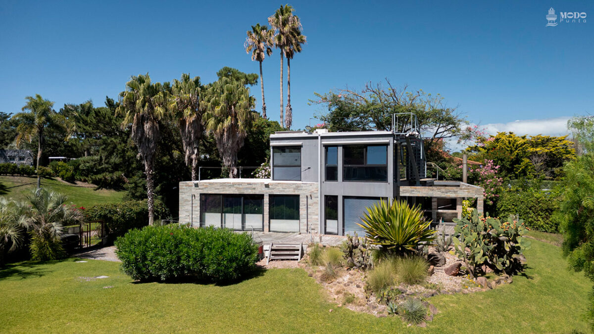Casa en venta en Playa Brava, Parada 26 a 2 cuadras del mar