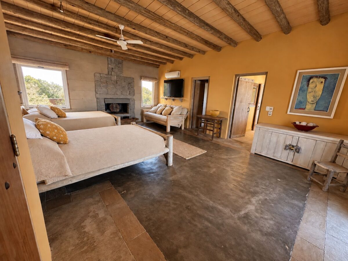 Alquiler de Casa en El Chorro con Vista al Mar y Jacuzzi