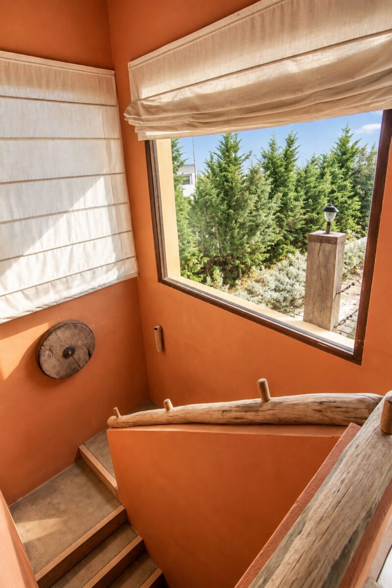 Alquiler de Casa en El Chorro con Vista al Mar y Jacuzzi