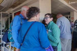 Attentive to every detail: Joy answering expats' questions about lifestyle and living in Punta del Este.